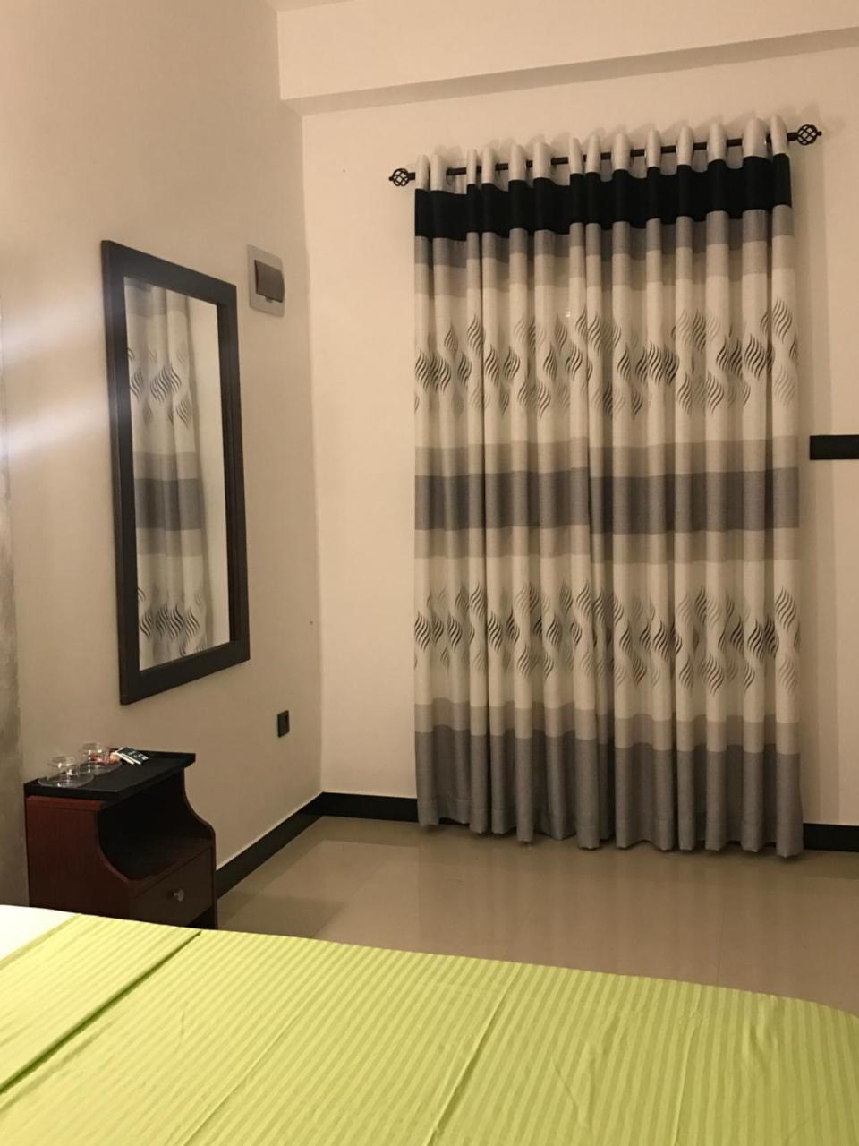 Kingdom Gate Hotel أنرادابورام المظهر الخارجي الصورة