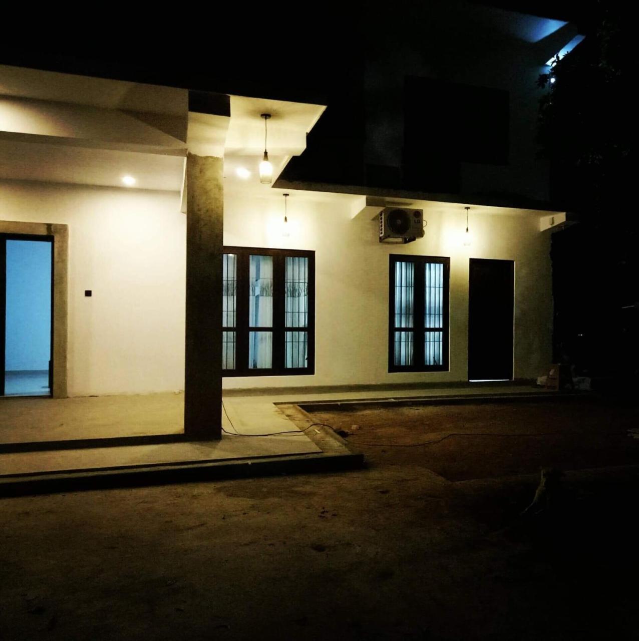 Kingdom Gate Hotel أنرادابورام المظهر الخارجي الصورة