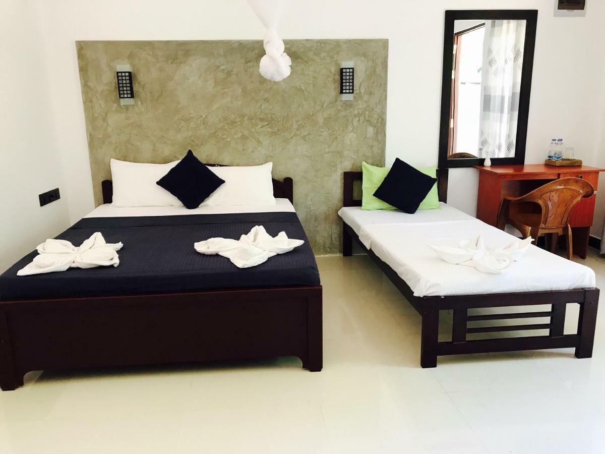 Kingdom Gate Hotel أنرادابورام المظهر الخارجي الصورة